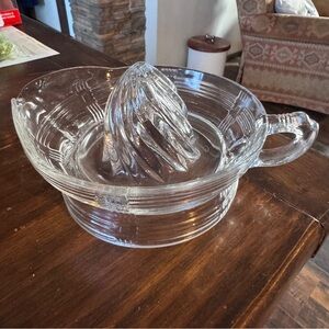 Vintage Hazel Atlas Clear Ribbed Glass Orange/ Lemon Juicer Reamer
